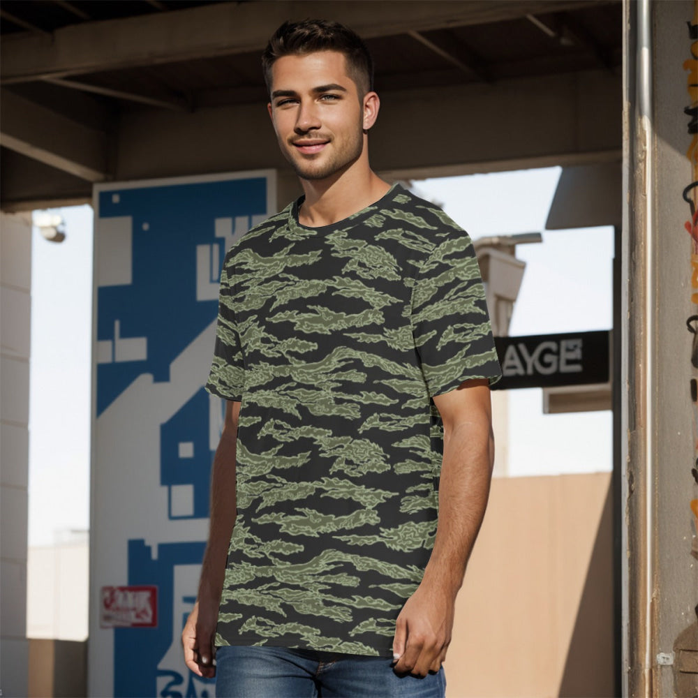 American Tiger Stripe Highland Jungle CAMO Men’s 100% Cotton T-Shirt - Mens