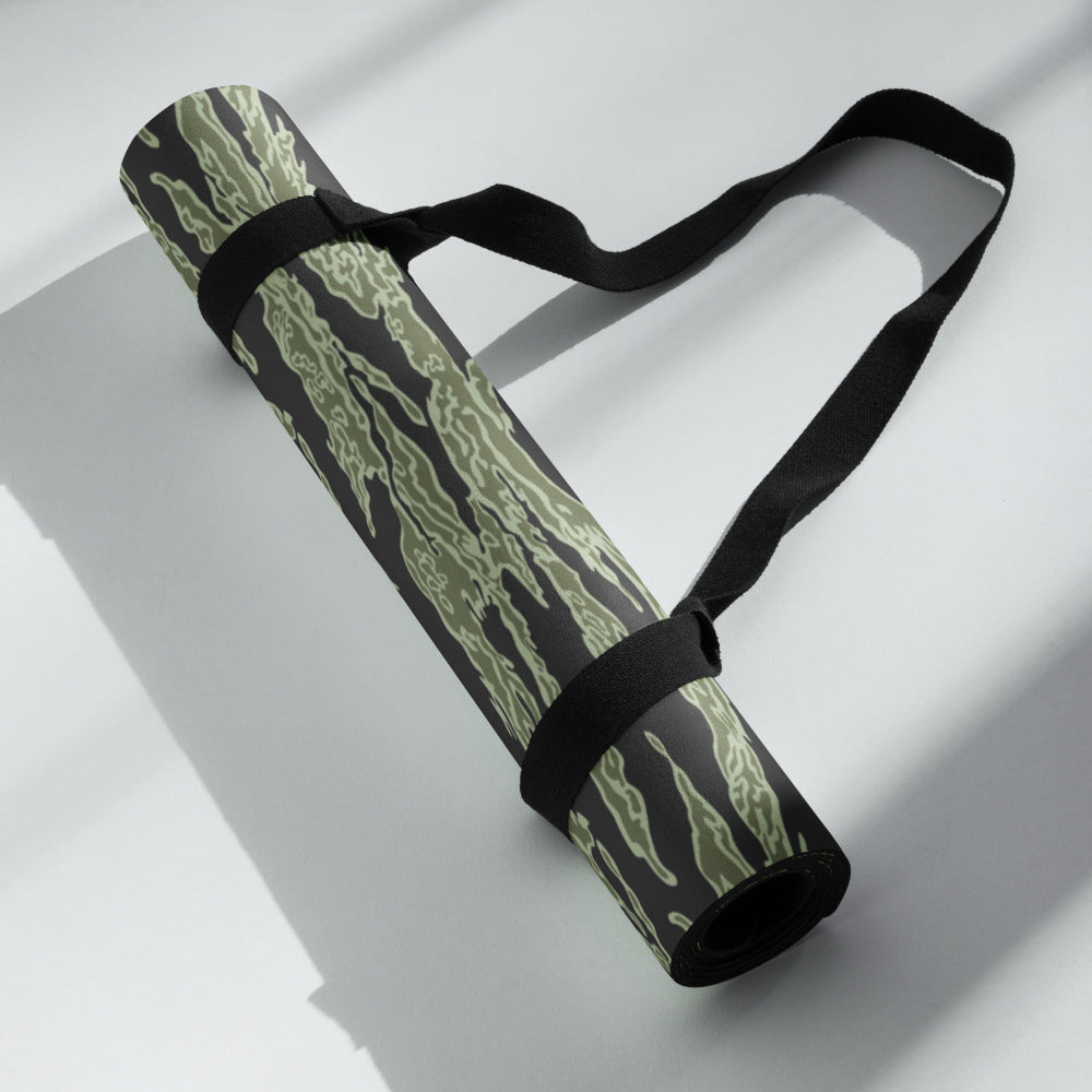 American Tiger Stripe Highland Jungle CAMO Yoga mat - Mat