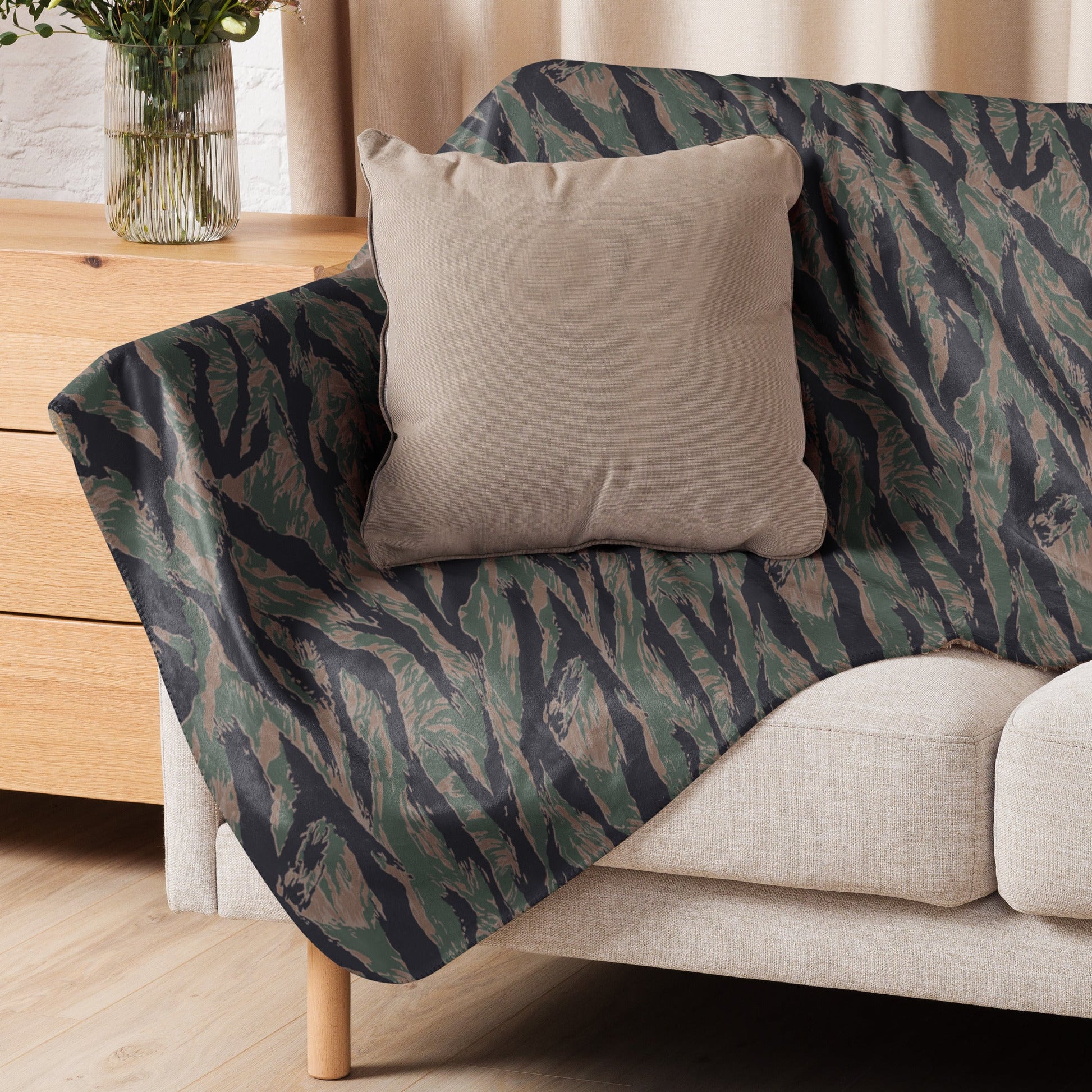 American Tiger Stripe MARPAT Woodland CAMO Sherpa Blanket