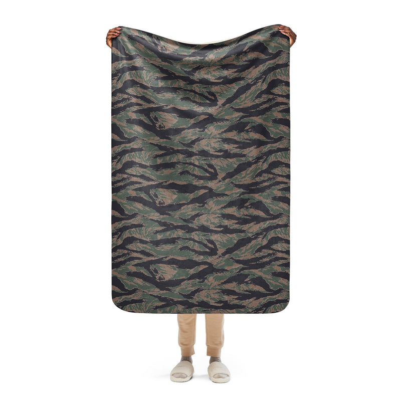 Tiger Stripe Woodland CAMO Sherpa Blanket - 37″×57″