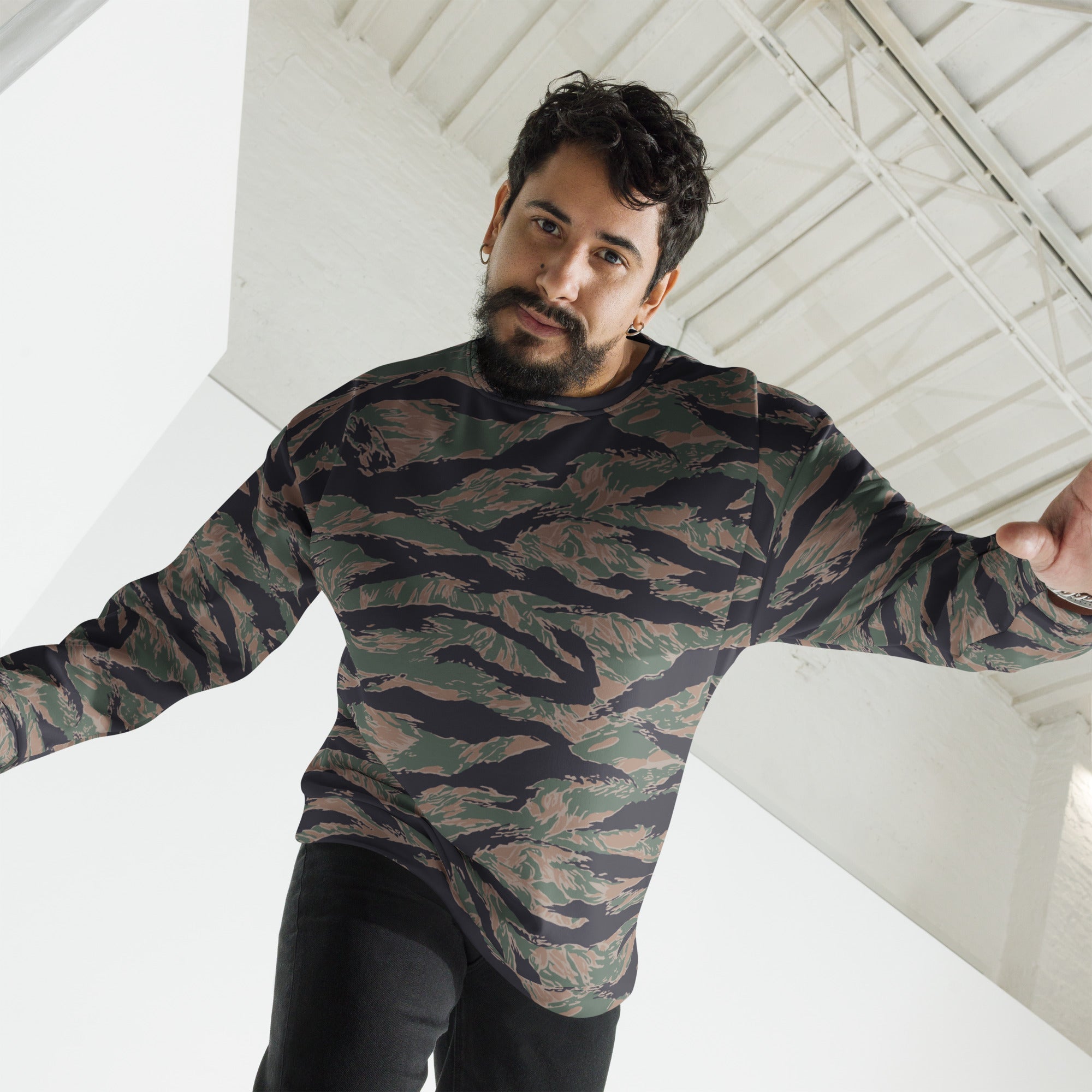 CAMO HQ - Tiger Stripe Woodland CAMO Unisex Sweatshirt - Worldwide
