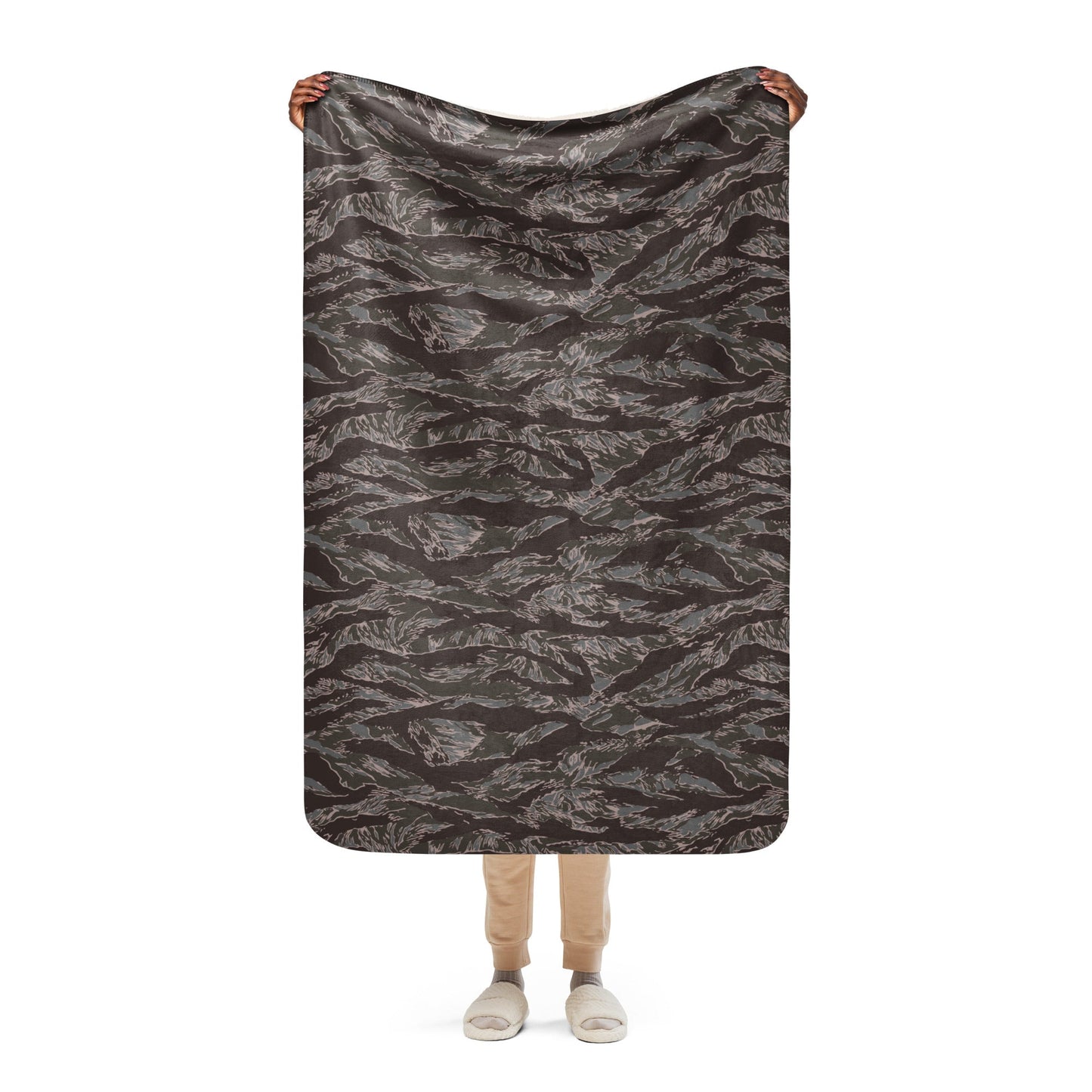 American Tiger Stripe Metro CAMO Sherpa Blanket - 37″×57″