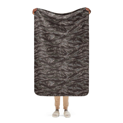 American Tiger Stripe Metro CAMO Sherpa Blanket - 37″×57″