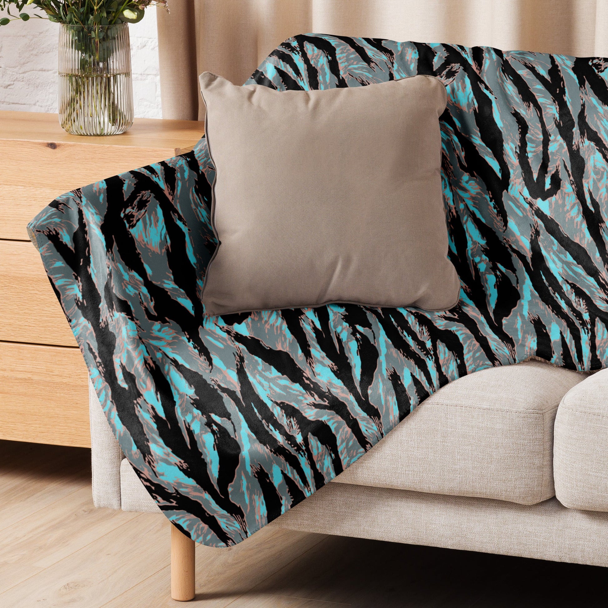 American Tiger Stripe Miami Urban CAMO Sherpa blanket - Blankets