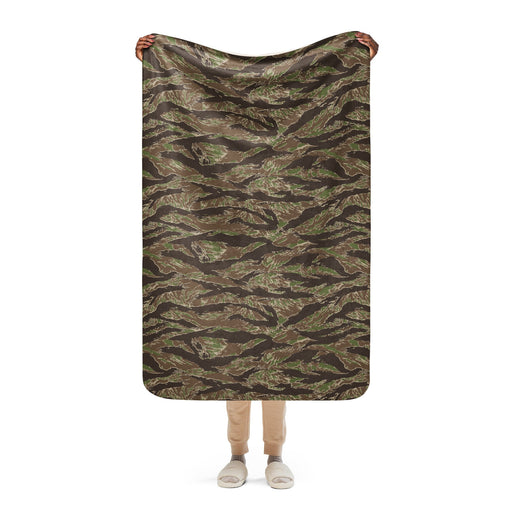Tiger Stripe Multi-terrain CAMO Sherpa Blanket - 37″×57″