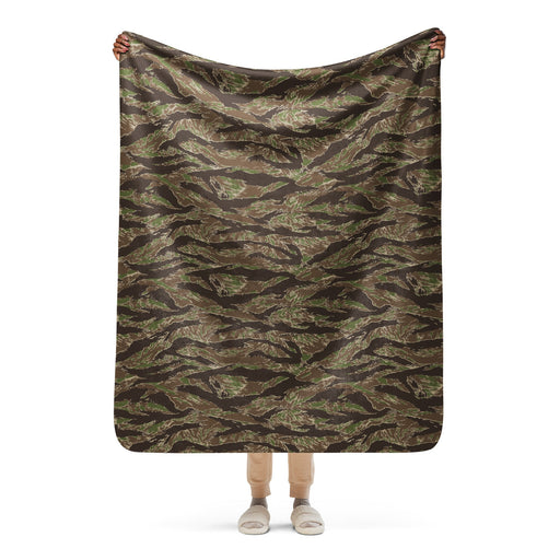 Tiger Stripe Multi-terrain CAMO Sherpa Blanket - 50″×60″