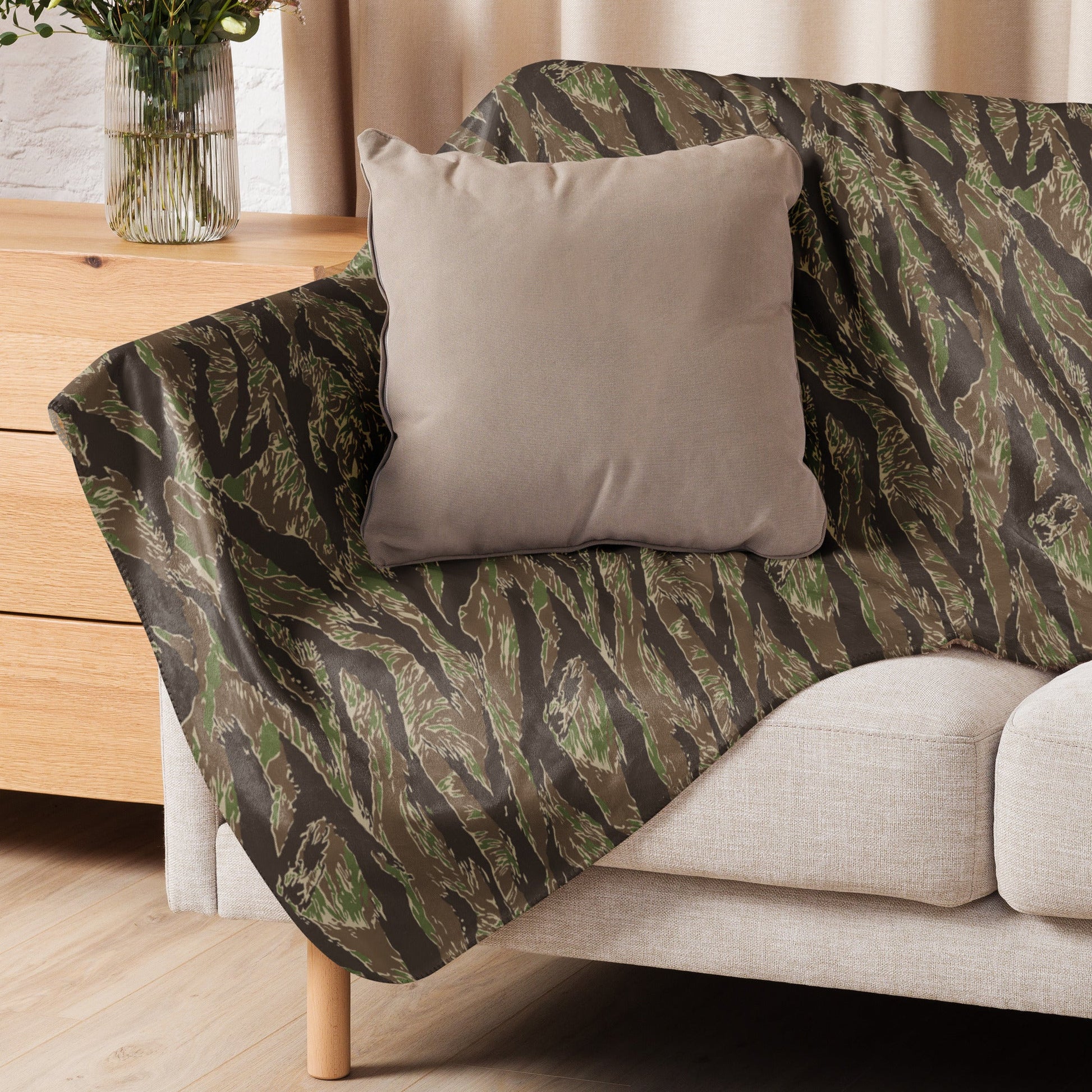 American Tiger Stripe Multi-terrain CAMO Sherpa Blanket