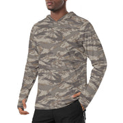 Tiger Stripe Multi-Terrain Urban Rubble CAMO Mens Sunscreen Sports Hoodie With Thumb Holes - S / White