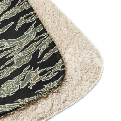 American Tiger Stripe OPFOR Sparse CAMO Sherpa blanket - Blanket