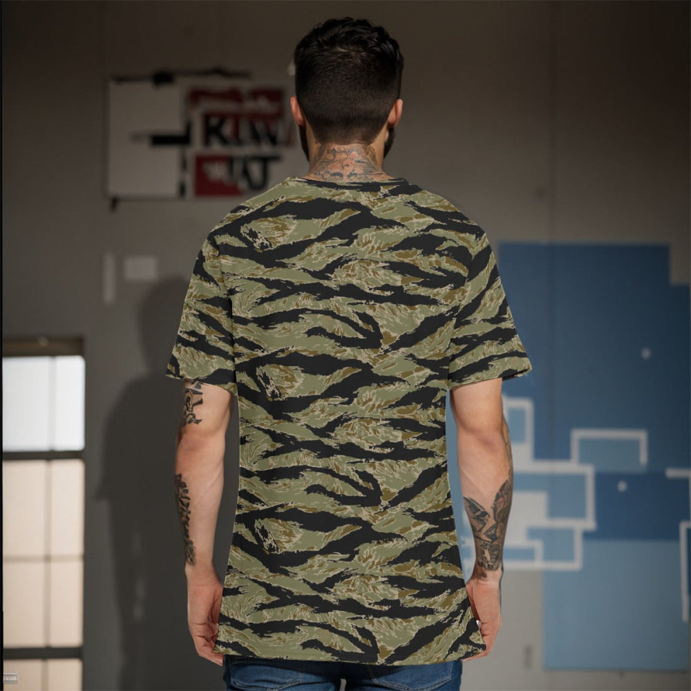 American Tiger Stripe Sparse John Wayne CAMO Men’s 100% Cotton T-Shirt - Mens