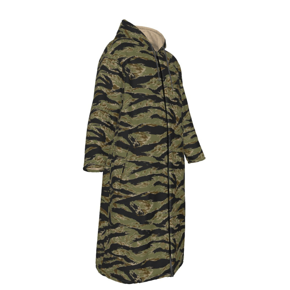 American Tiger Stripe Sparse John Wayne CAMO Men’s Sherpa Zip Up Long Coat - Mens