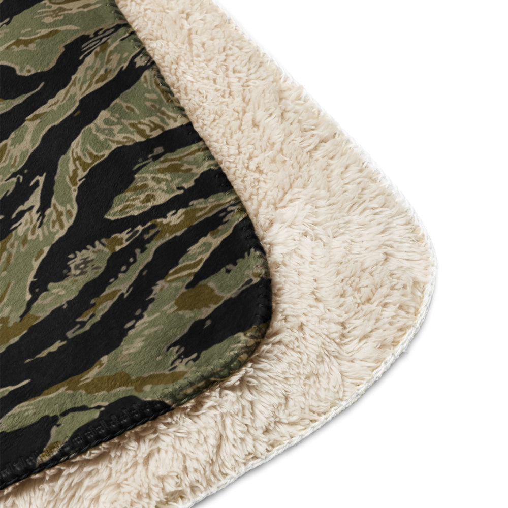 American Tiger Stripe Sparse John Wayne CAMO Sherpa blanket - Blanket