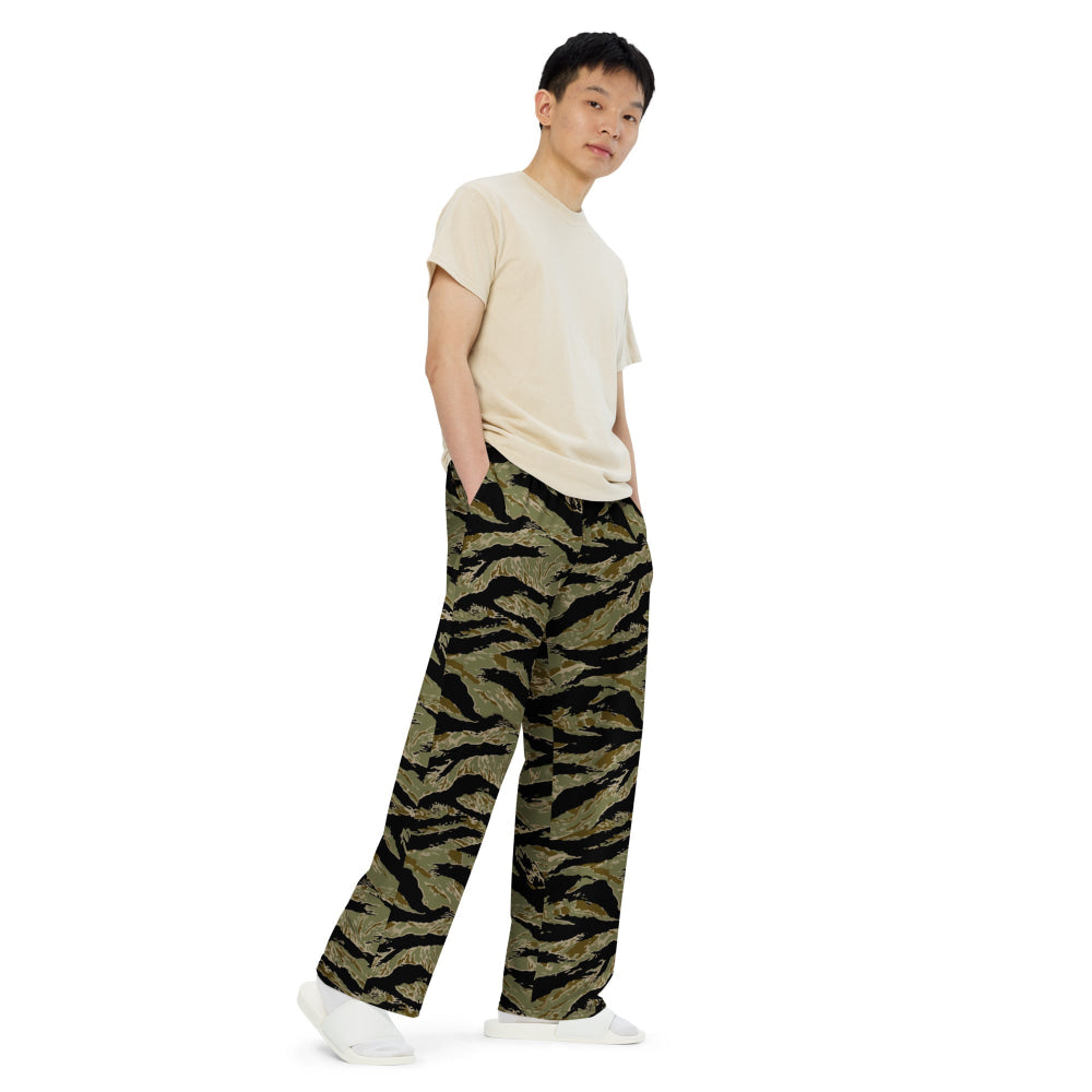 American Tiger Stripe Sparse John Wayne CAMO unisex wide-leg pants - Unisex Wide-Leg Pants