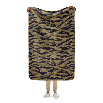 American Tiger Stripe Special Forces Advisor Gold CAMO Sherpa blanket - 37″×57″ - Blanket