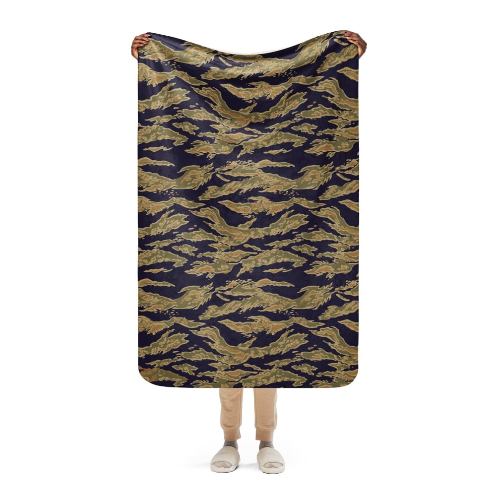 American Tiger Stripe Special Forces Advisor Gold CAMO Sherpa blanket - 37″×57″