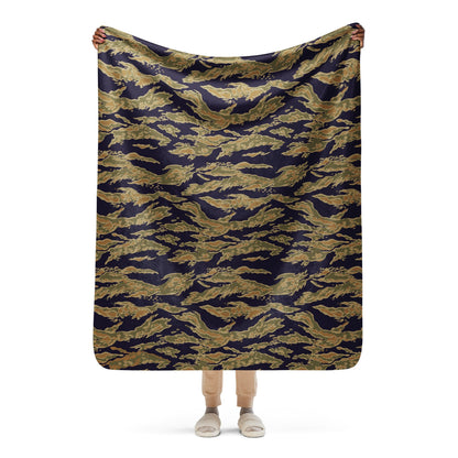 American Tiger Stripe Special Forces Advisor Gold CAMO Sherpa blanket - 50″×60″ - Blanket