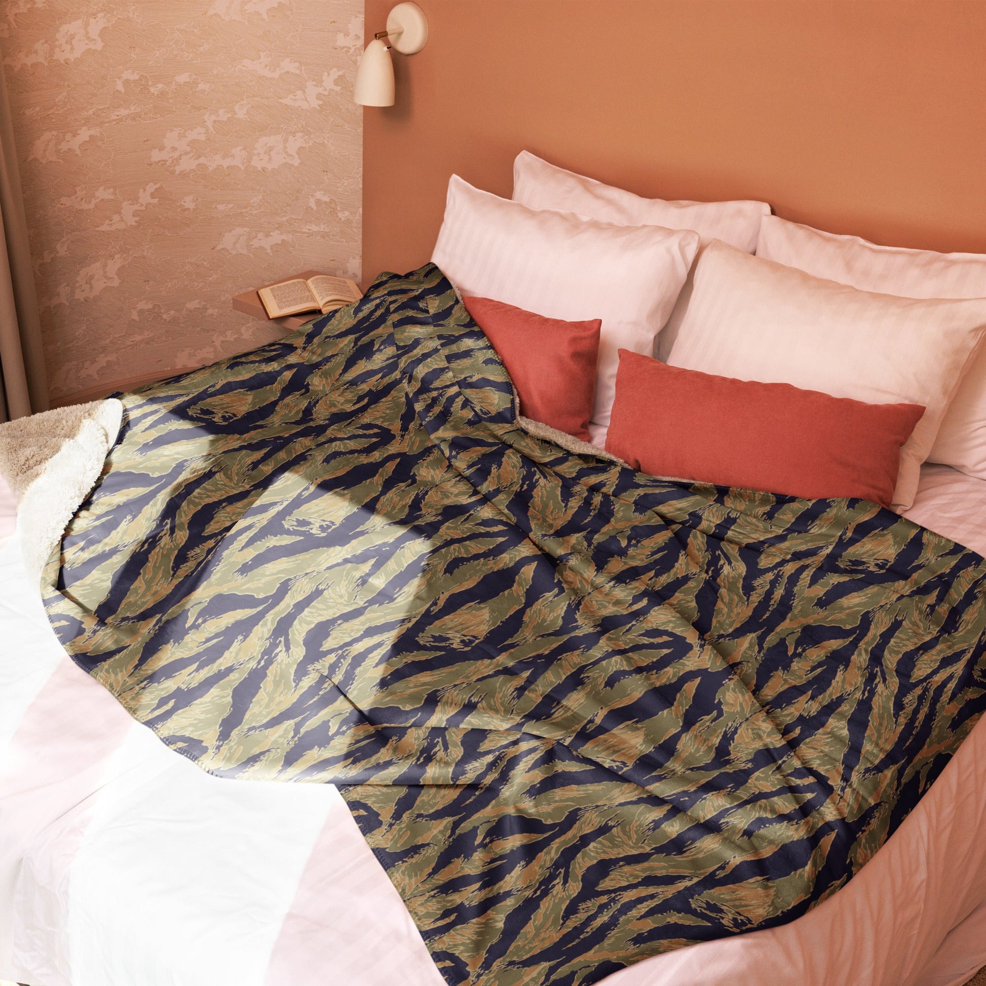 American Tiger Stripe Special Forces Advisor Gold CAMO Sherpa blanket - Blanket