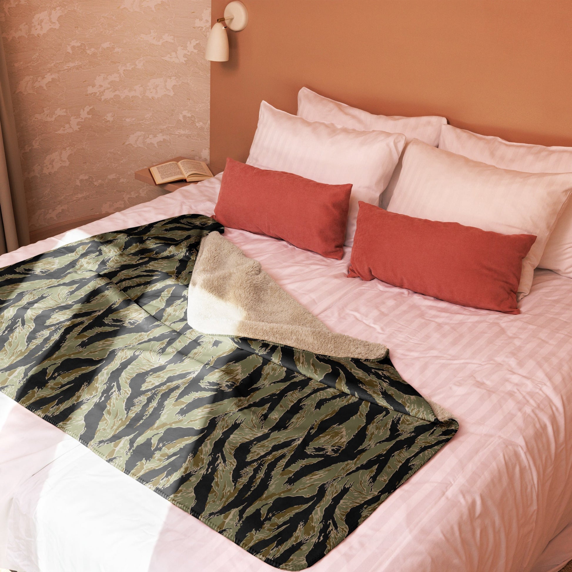 American Tiger Stripe Special Forces Advisor Sparse CAMO Sherpa blanket - Blanket