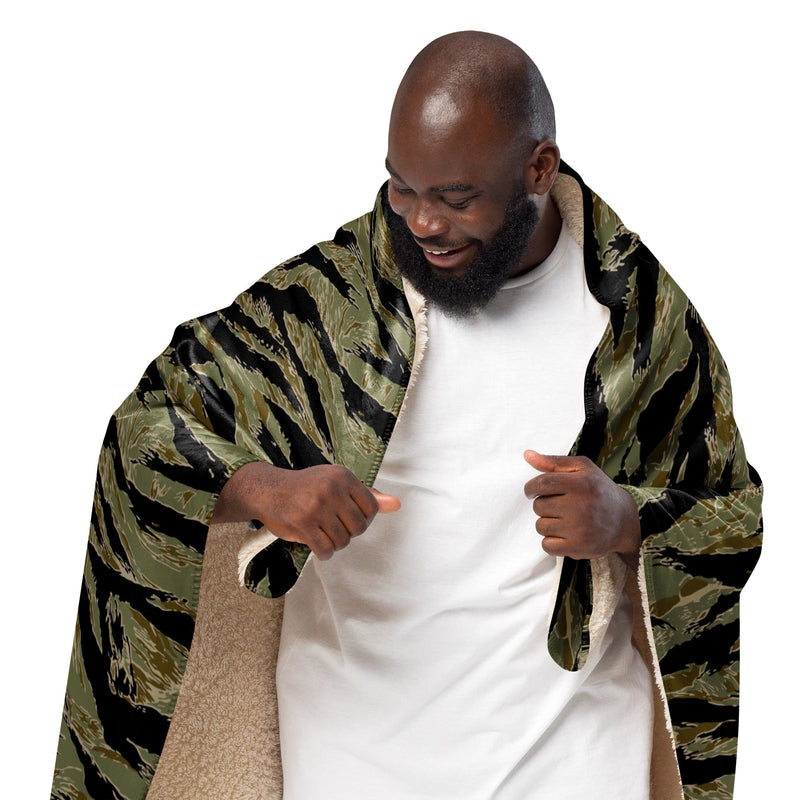 Tiger Stripe Special Forces Advisor Sparse CAMO Sherpa Blanket