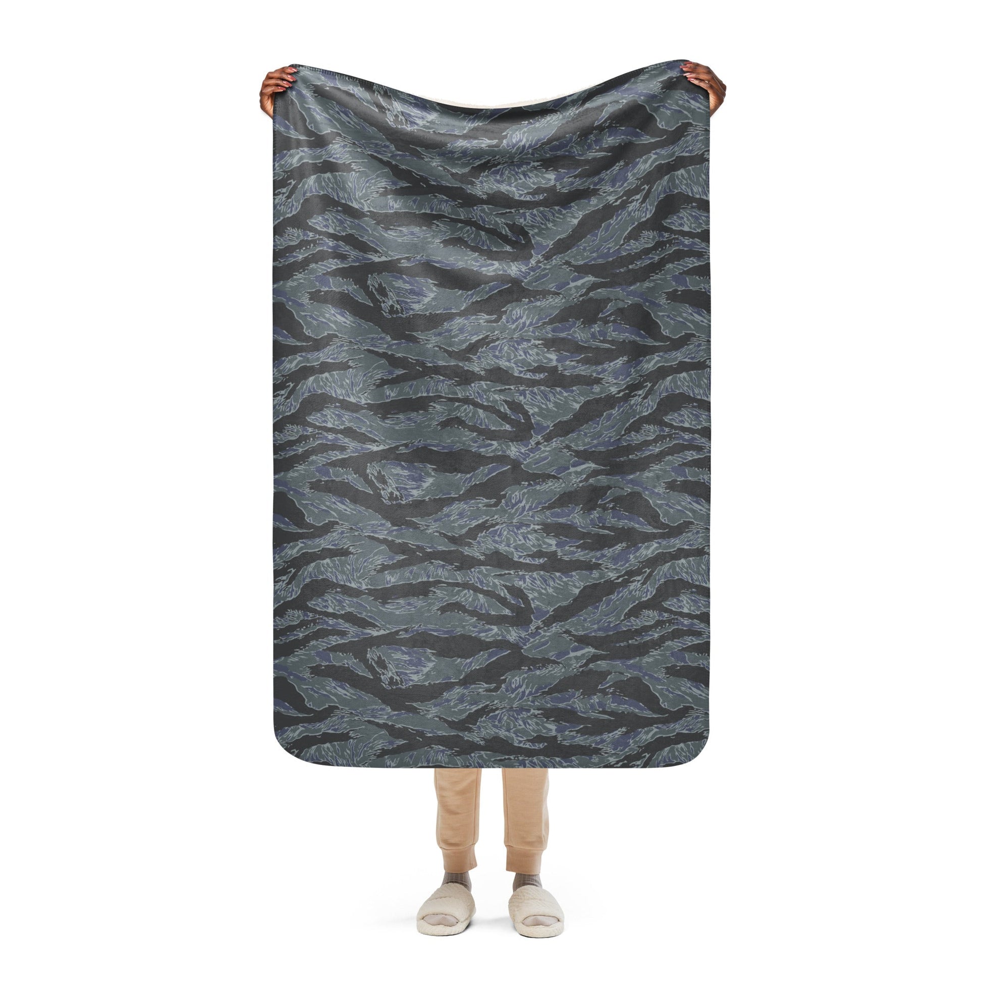 American Tiger Stripe Urban Ghost CAMO Sherpa blanket - 37″×57″ - Blankets