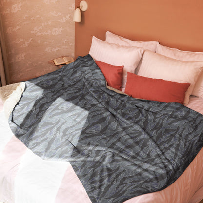 American Tiger Stripe Urban Ghost CAMO Sherpa blanket - Blankets
