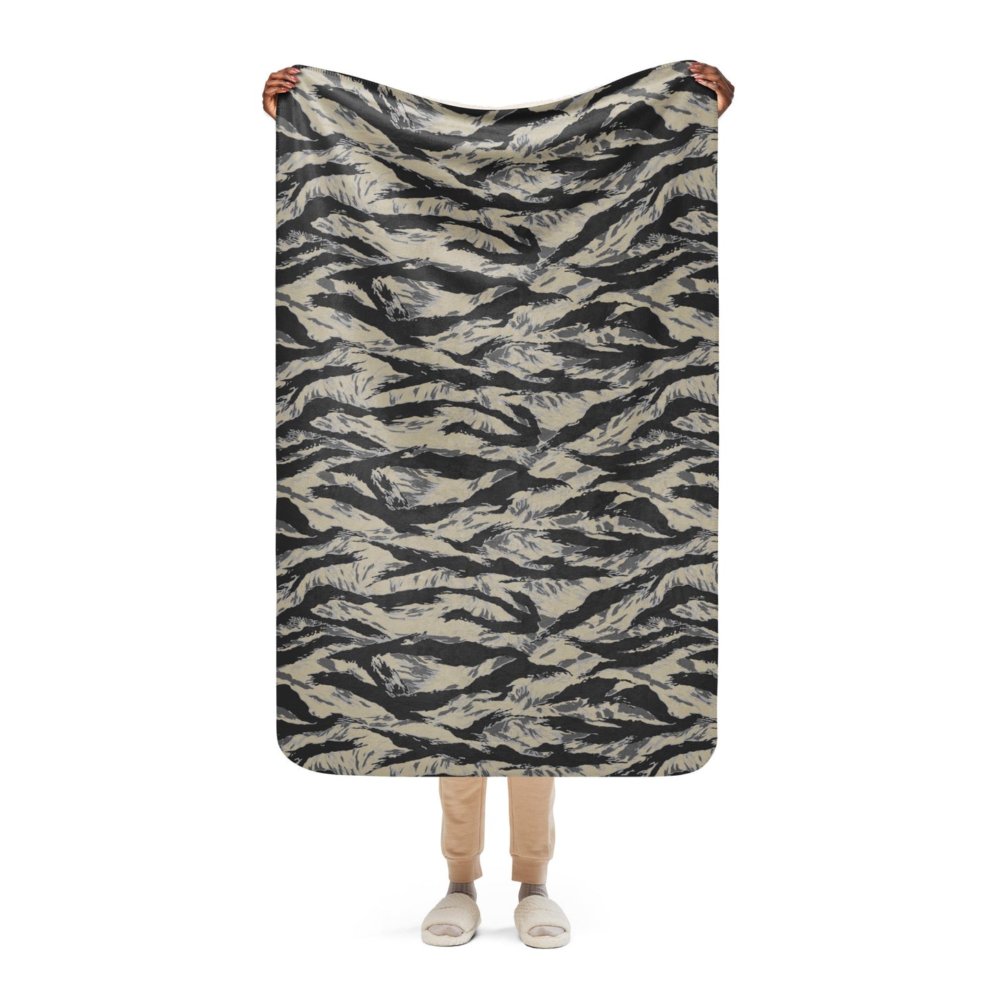 American Tiger Stripe Urban Rubble CAMO Sherpa blanket - 37″×57″ - Blankets