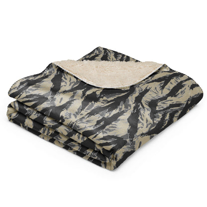 American Tiger Stripe Urban Rubble CAMO Sherpa blanket - Blankets