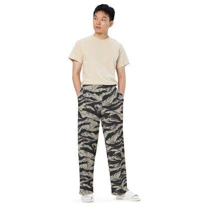 American Tiger Stripe Urban Rubble CAMO unisex wide-leg pants - Wide-leg Pants