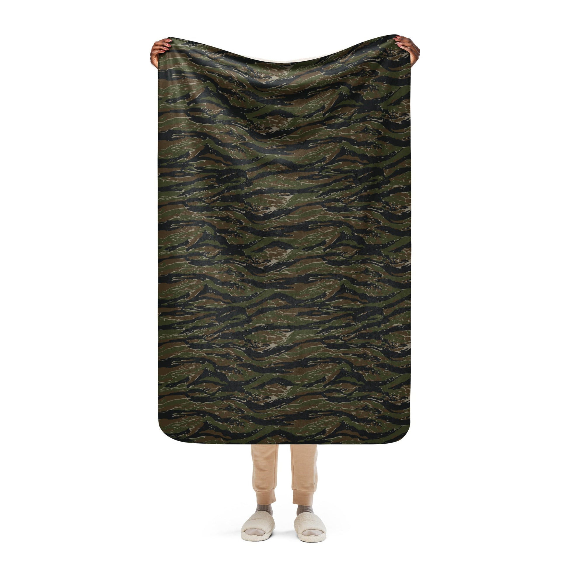 American Tiger Stripe Vintage Advisor Vietnam CAMO Sherpa blanket - 37″×57″ - Blankets
