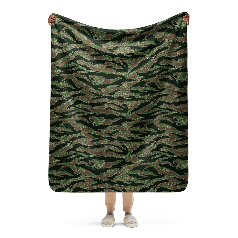 Tiger Stripe Viper CAMO Sherpa Blanket - 50″×60″