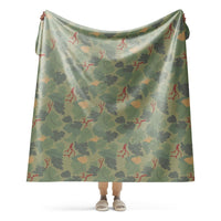 American Wine Leaf Mitchell CAMO Sherpa blanket - 60″×80″