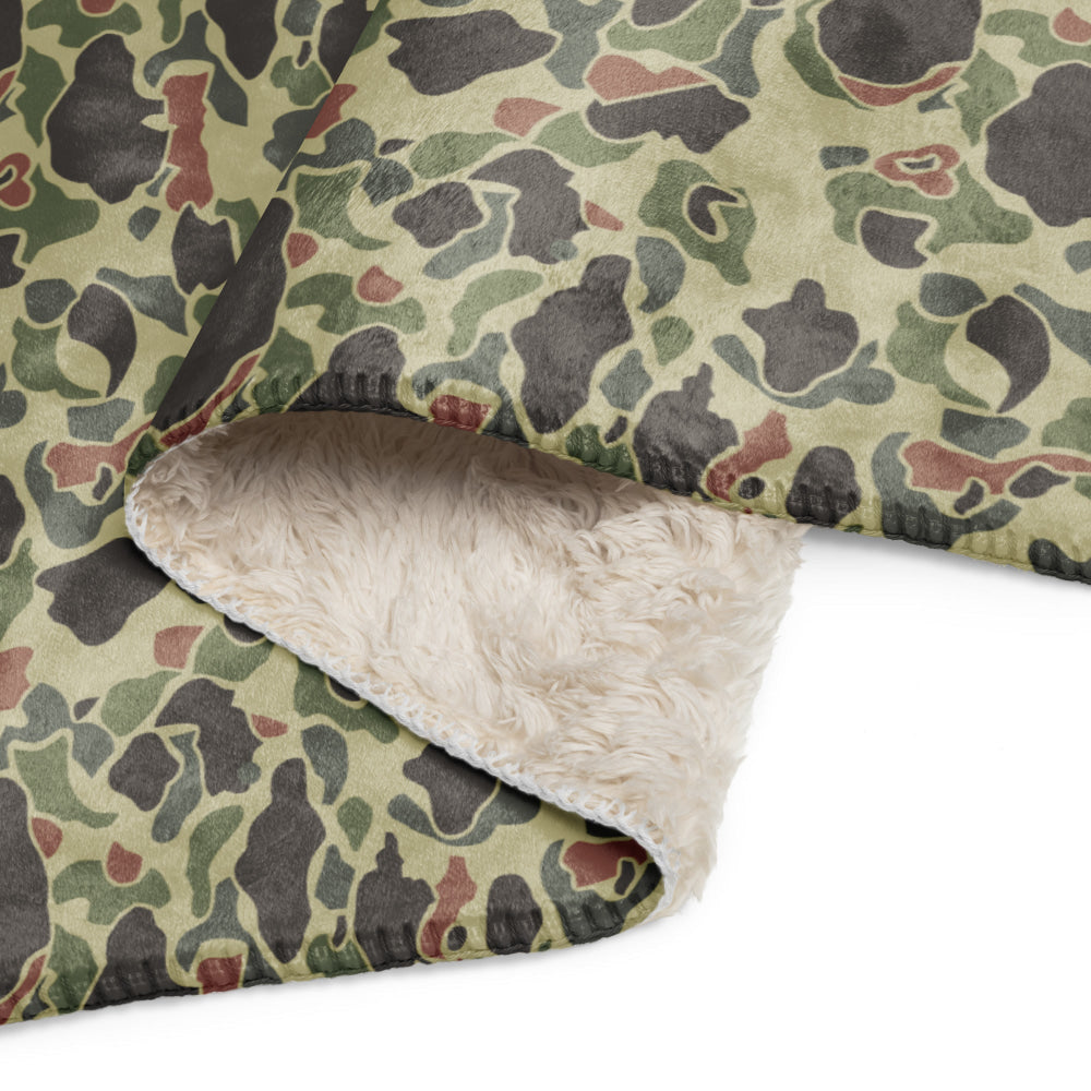 American WW2 M1942 Frog Skin Jungle Faded CAMO Sherpa blanket - Blanket