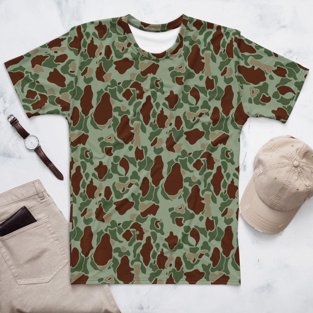 American WW2 M1942 Frog Skin Raider CAMO Men’s t-shirt - XS - Mens T-Shirt