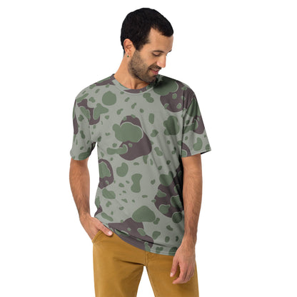 American WW2 MacLaren Experimental CAMO Men’s t-shirt - Mens T-Shirt