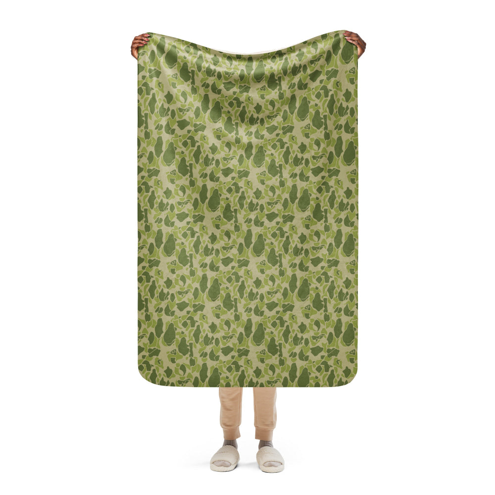 American WW2 Parachute CAMO Sherpa blanket - 37″×57″ - Blanket