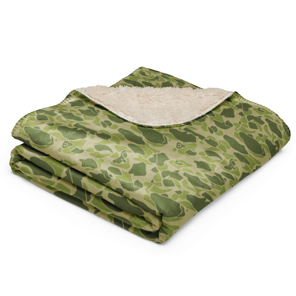 American WW2 Parachute CAMO Sherpa blanket - Blanket