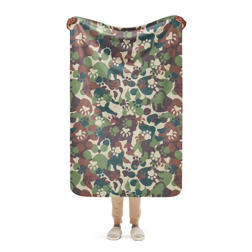 Animal Paw CAMO Sherpa blanket - 37″×57″