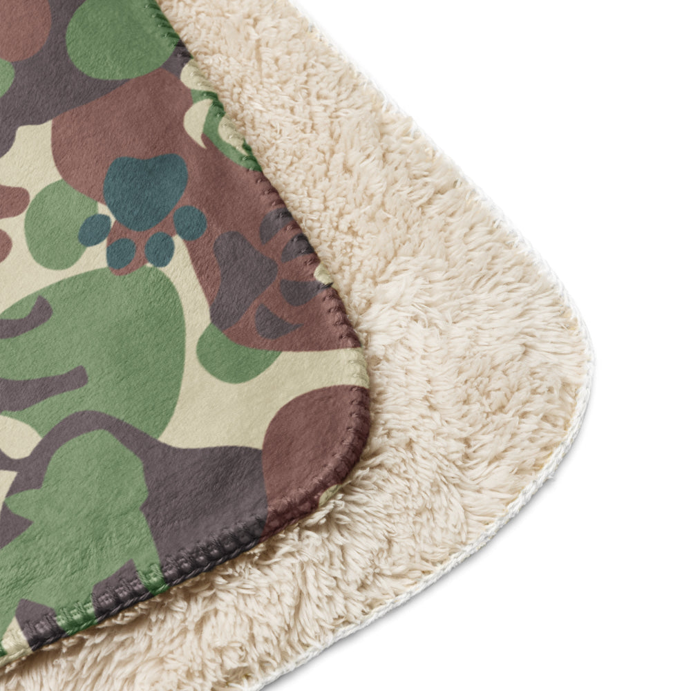 Animal Paw CAMO Sherpa blanket - Blanket