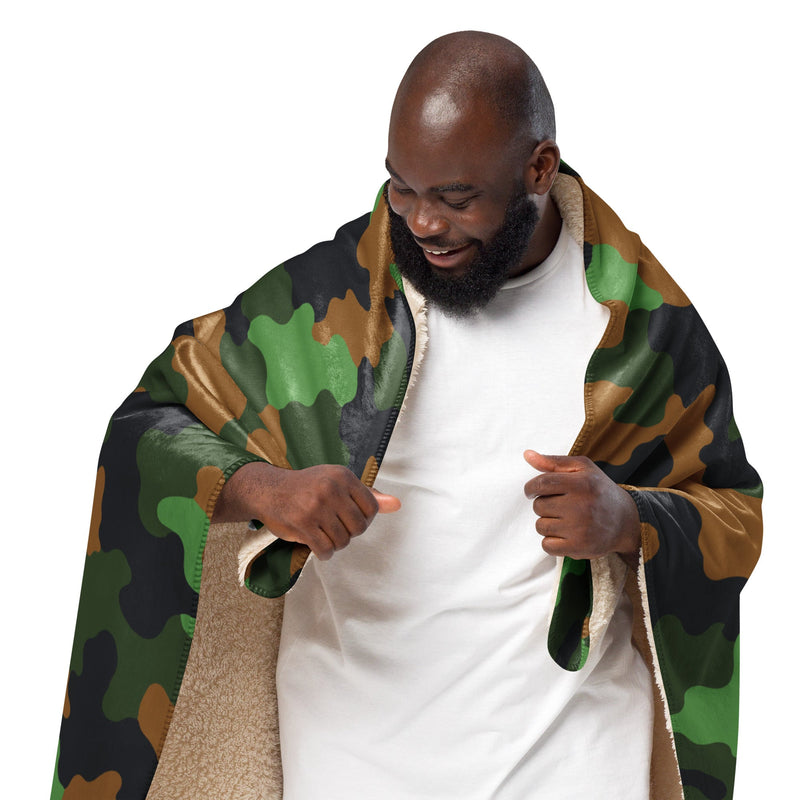 Archipelago Jungle Heritage CAMO Sherpa Blanket