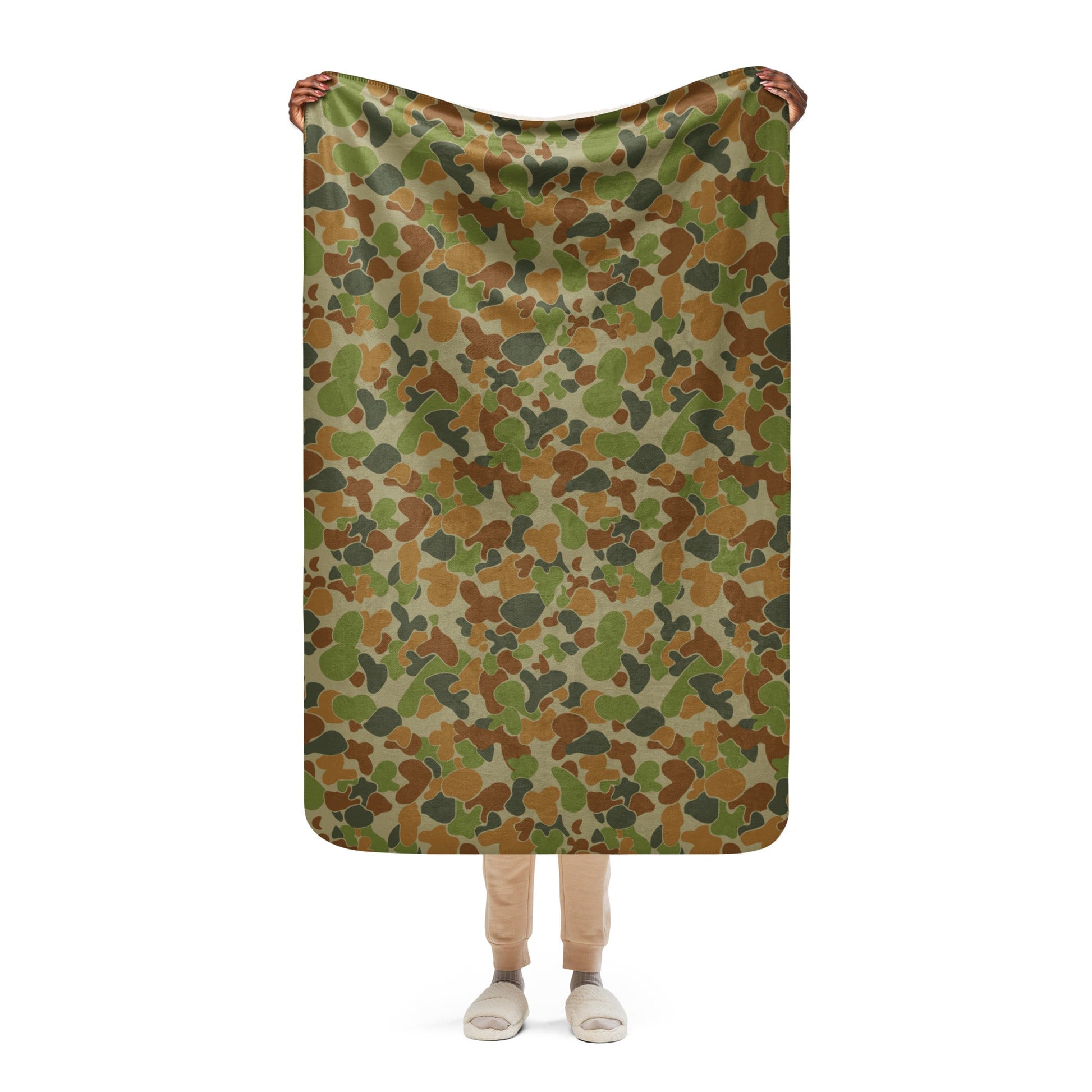 Australian AUSCAM Disruptive Pattern Camouflage Uniform (DPCU) CAMO Sherpa blanket - 37″×57″ - Blankets