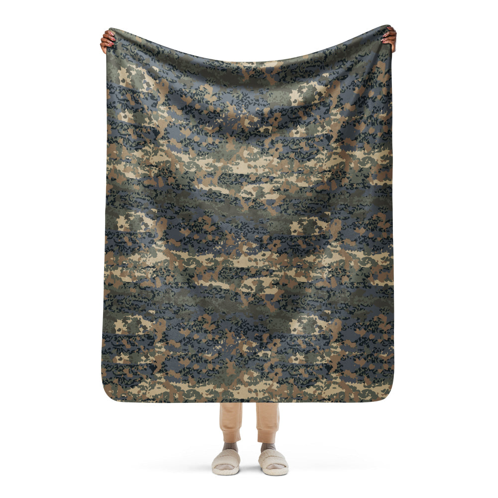 Austrian Tarnanzug CAMO Sherpa blanket - 50″×60″ - Blanket