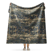 Tarnanzug Alpine CAMO Sherpa Blanket - 60″×80″