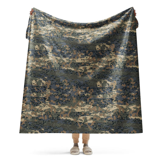 Austrian Tarnanzug CAMO Sherpa blanket - 60″×80″ - Blanket