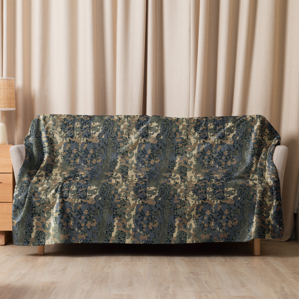 Austrian Tarnanzug CAMO Sherpa blanket - Blanket