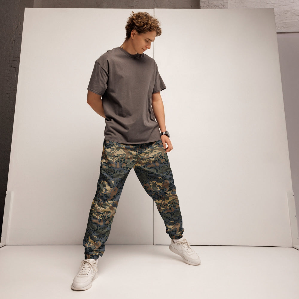 Austrian Tarnanzug CAMO Unisex track pants - Track Pants