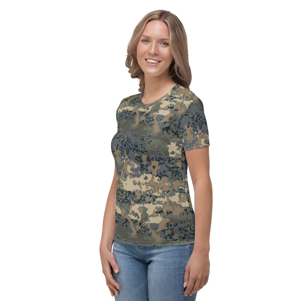 Austrian Tarnanzug CAMO Women’s T-shirt - Womens T-Shirt