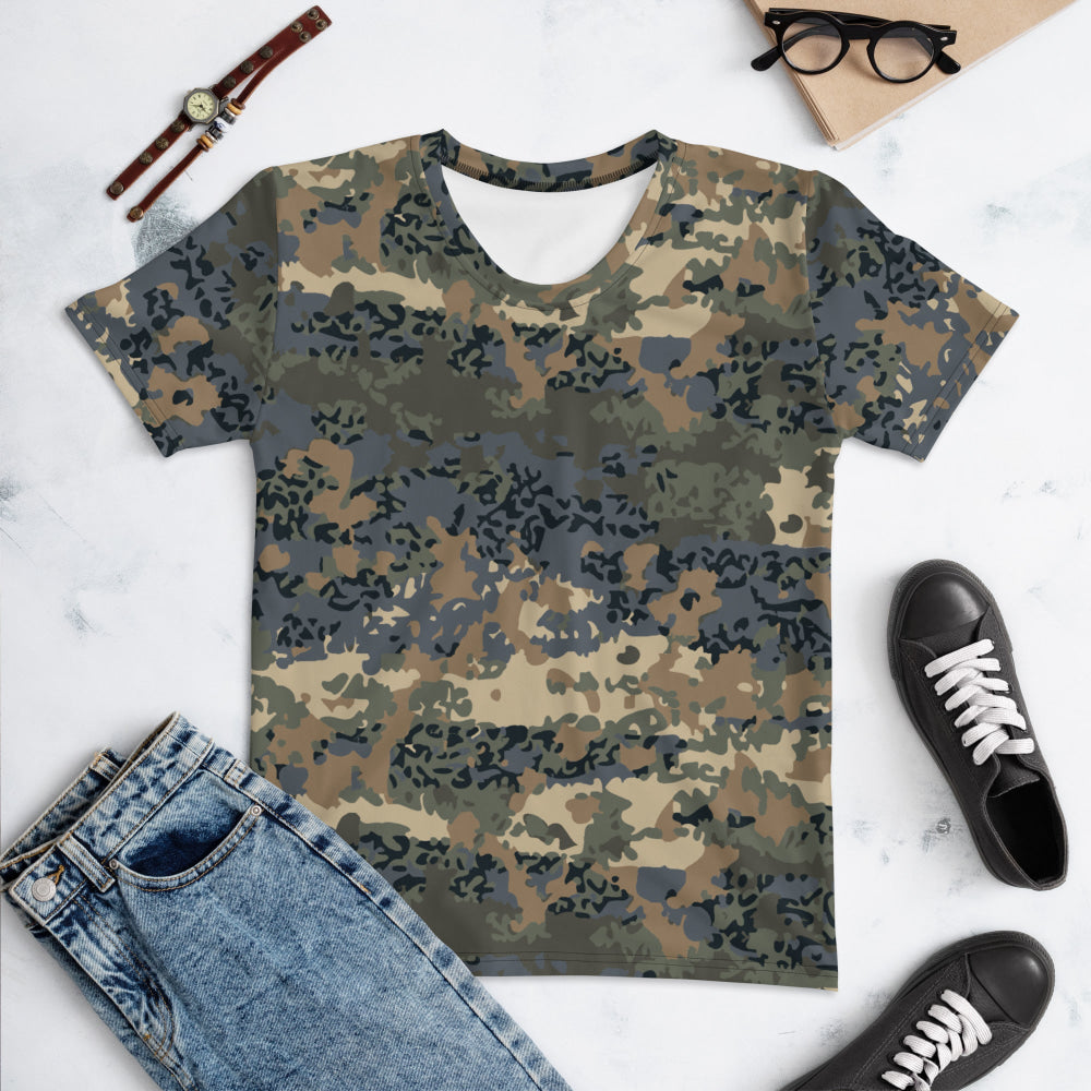 Austrian Tarnanzug CAMO Women’s T-shirt - Womens T-Shirt