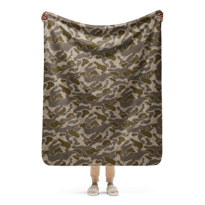 Austrian Zeltbahn Steintarn CAMO Sherpa blanket - 50″×60″ - Blanket