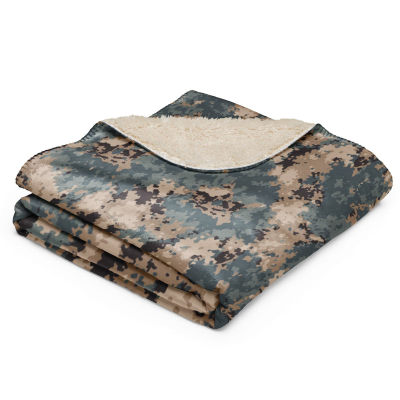 M2024 Caspian CAMO Sherpa Blanket
