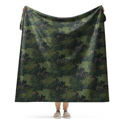 Barracuda Recon CAMO Sherpa Blanket - 60″×80″